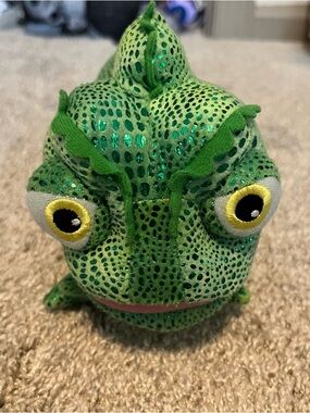 Pascal, Tangled Chameleon Plush